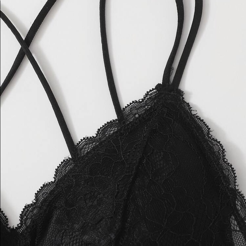 New Sexy Black Lace Bralette - Picture 4 of 6